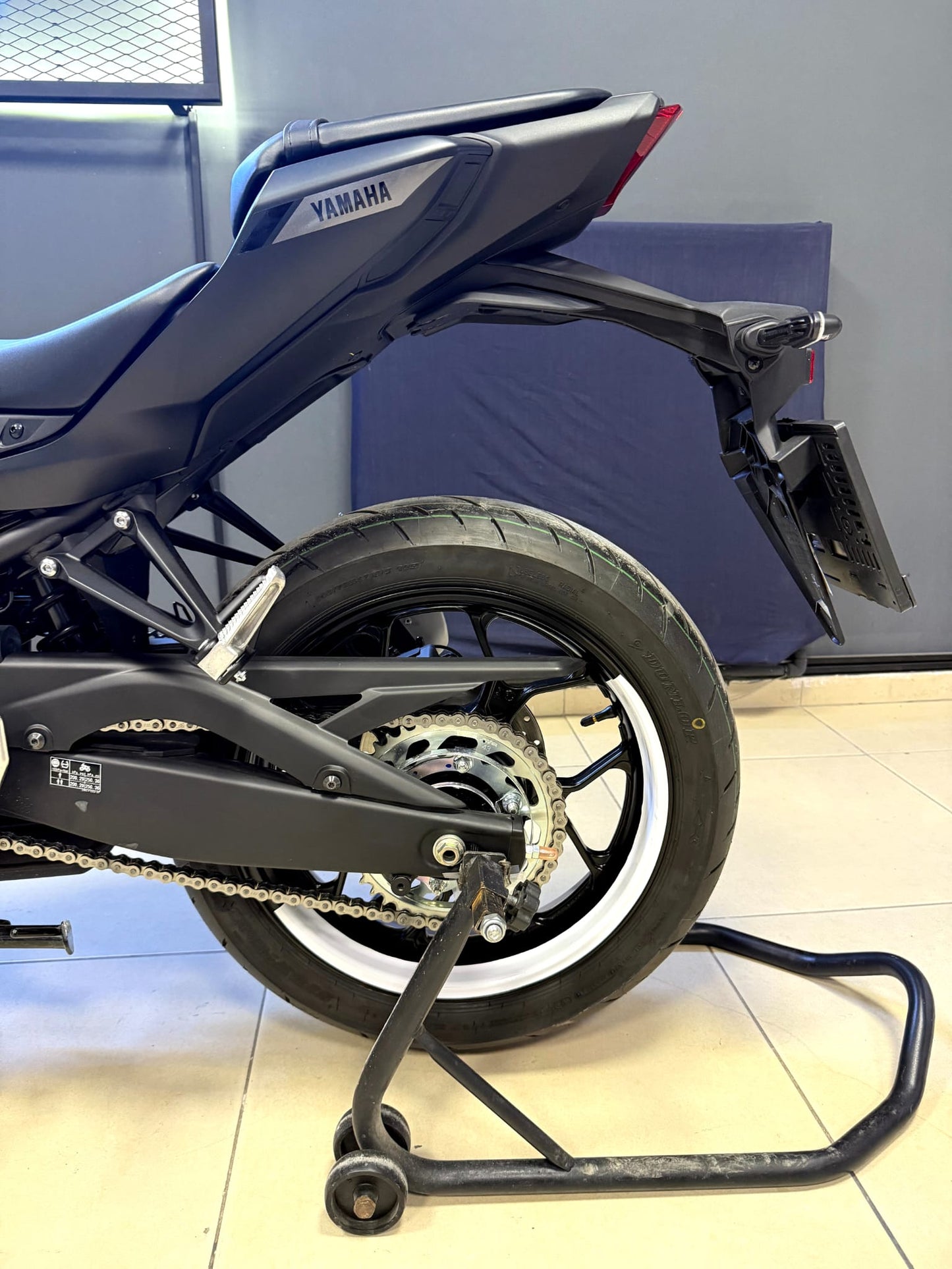Yamaha MT-25 Jant Şeridi (Geniş Taban Yarım Jant Şeridi)